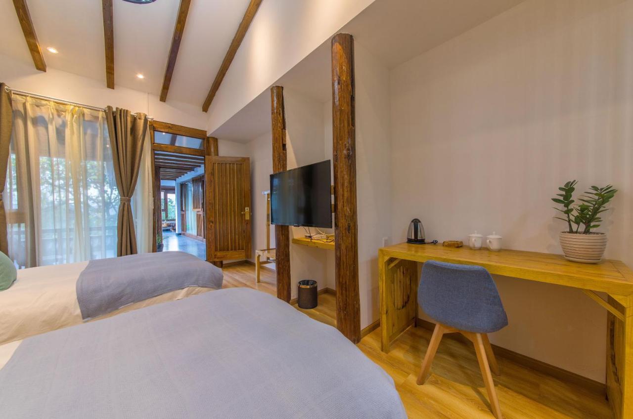 桐墅客栈 Lijiang Village House Kültér fotó